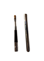 Stila Nu: 6 Lip Brush